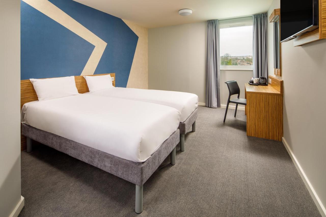 Ibis Budget London Heathrow Central เฮาน์สโลว์ ภายนอก รูปภาพ